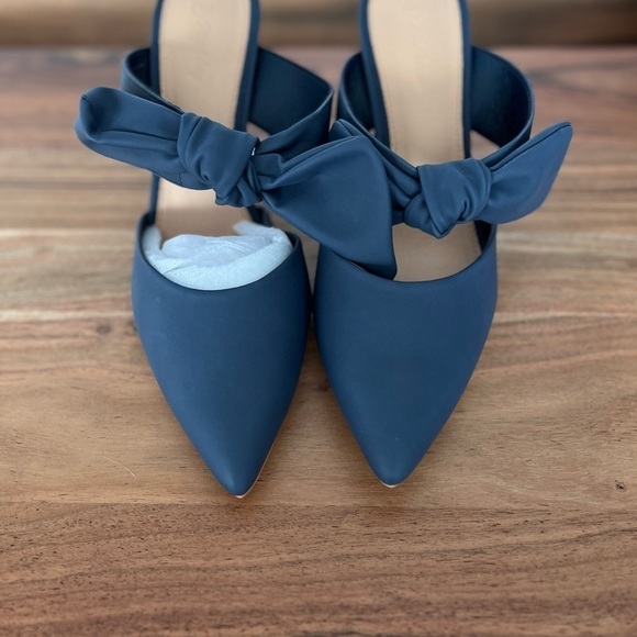 New Without Box - Navy Pointed Mules Bow-tie Slip On High-heels Size 10 - Picture 3 of 3